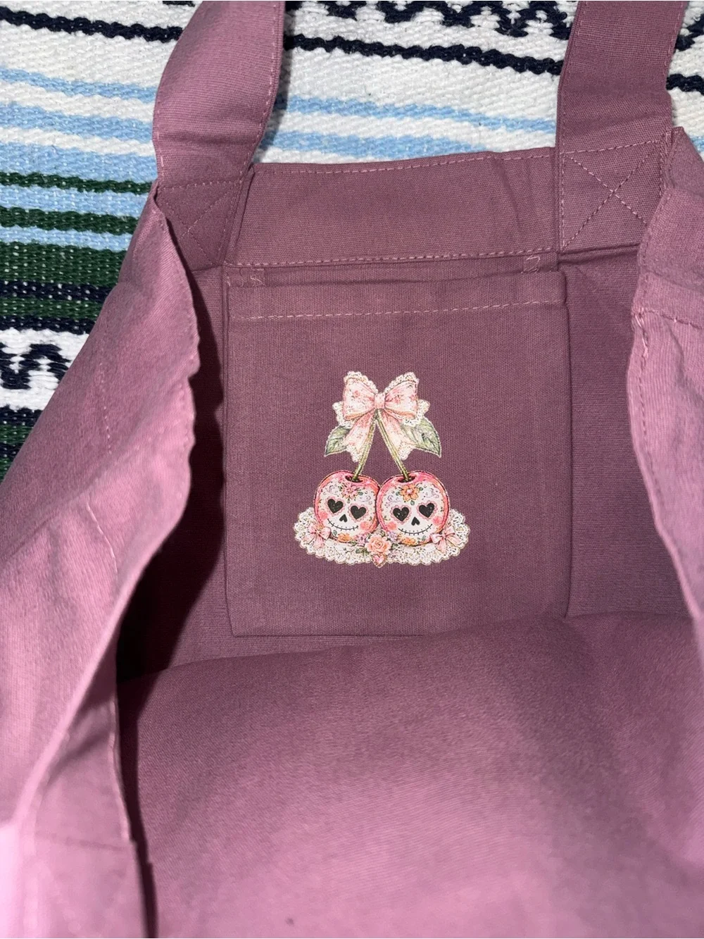 N/A stylish mauve